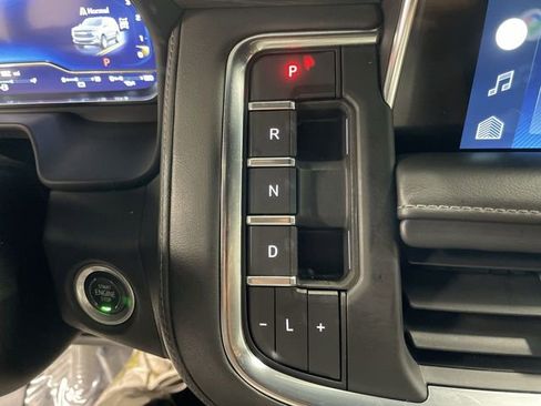 Used 2022 Chevrolet Tahoe LT w/ Luxury Package AWD/4WD image 20