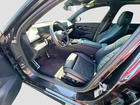 Used 2024 BMW 530i w/ M Sport Package image 21