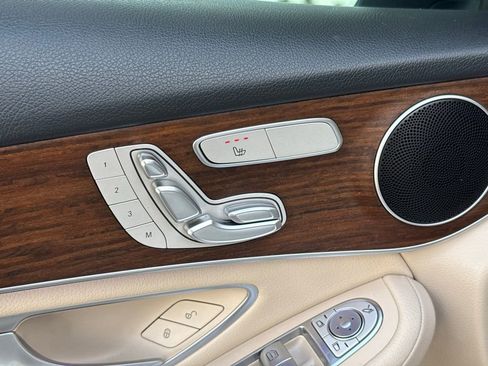 Certified 2022 Mercedes-Benz GLC 300 w/ Premium Package Lite image 3