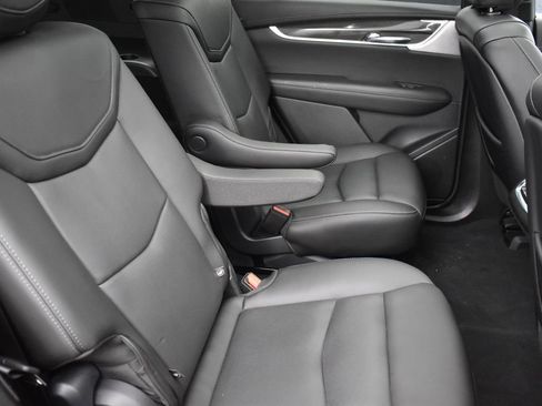 Used 2021 Cadillac XT6 Sport image 35