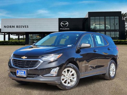 Used 2018 Chevrolet Equinox LS FWD image 1