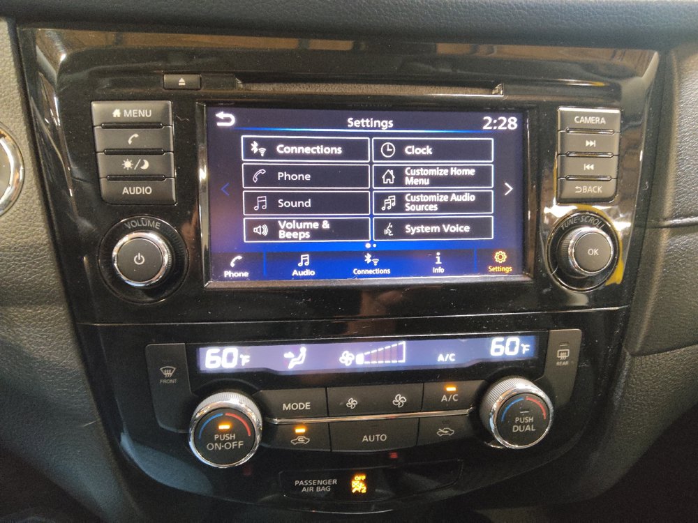 Used 2019 Nissan Rogue SV FWD image 25