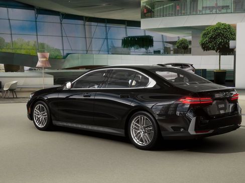New 2025 BMW 530i w/ Premium Package image 2