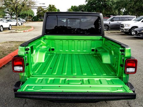 New 2026 Jeep Gladiator Sport image 21