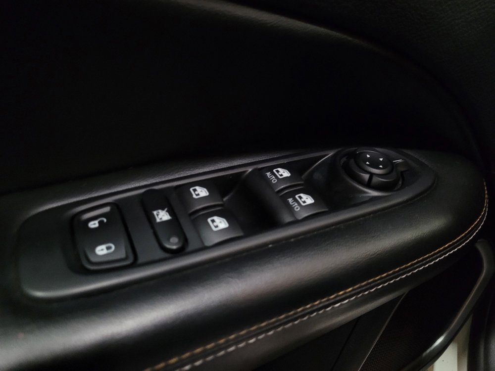 Used 2018 Jeep Compass Latitude w/ Popular Equipment Group AWD/4WD image 27