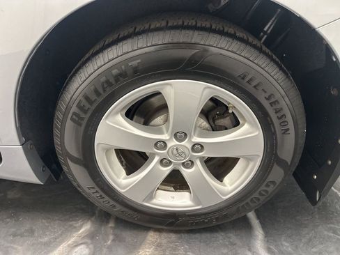 Used 2015 Toyota Sienna LE image 29