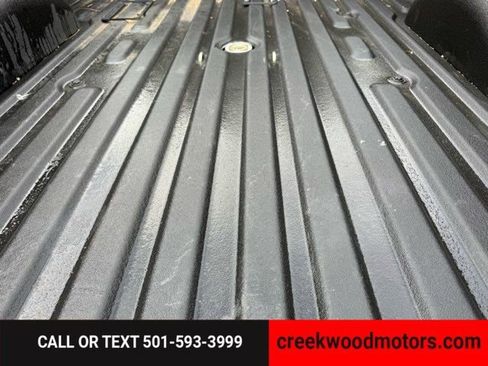 Used 2022 Ford F350 Platinum w/ FX4 Off-Road Package image 18