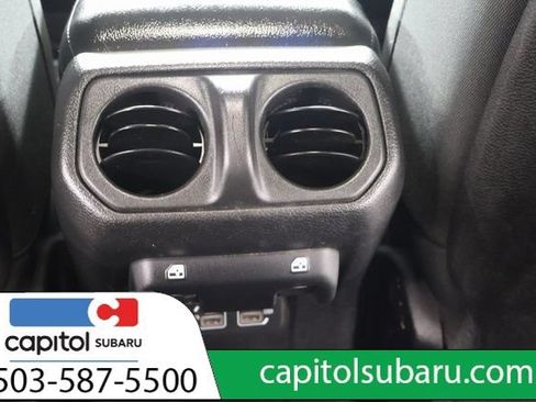 Used 2022 Jeep Wrangler Unlimited Rubicon 4xe w/ Cold Weather Group AWD/4WD image 31