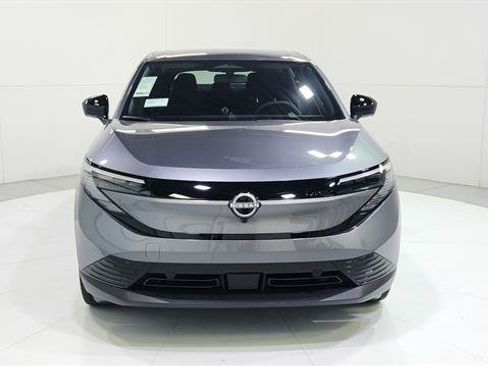 New 2026 Nissan Leaf image 2