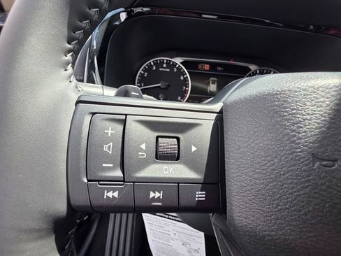 New 2026 Nissan Pathfinder SV AWD/4WD image 15