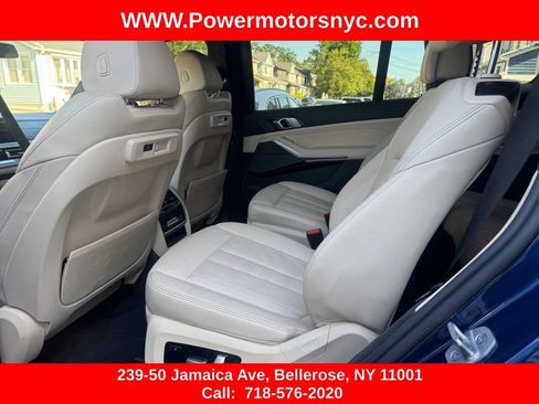 Used 2021 BMW X7 xDrive40i w/ M Sport Package AWD/4WD image 24