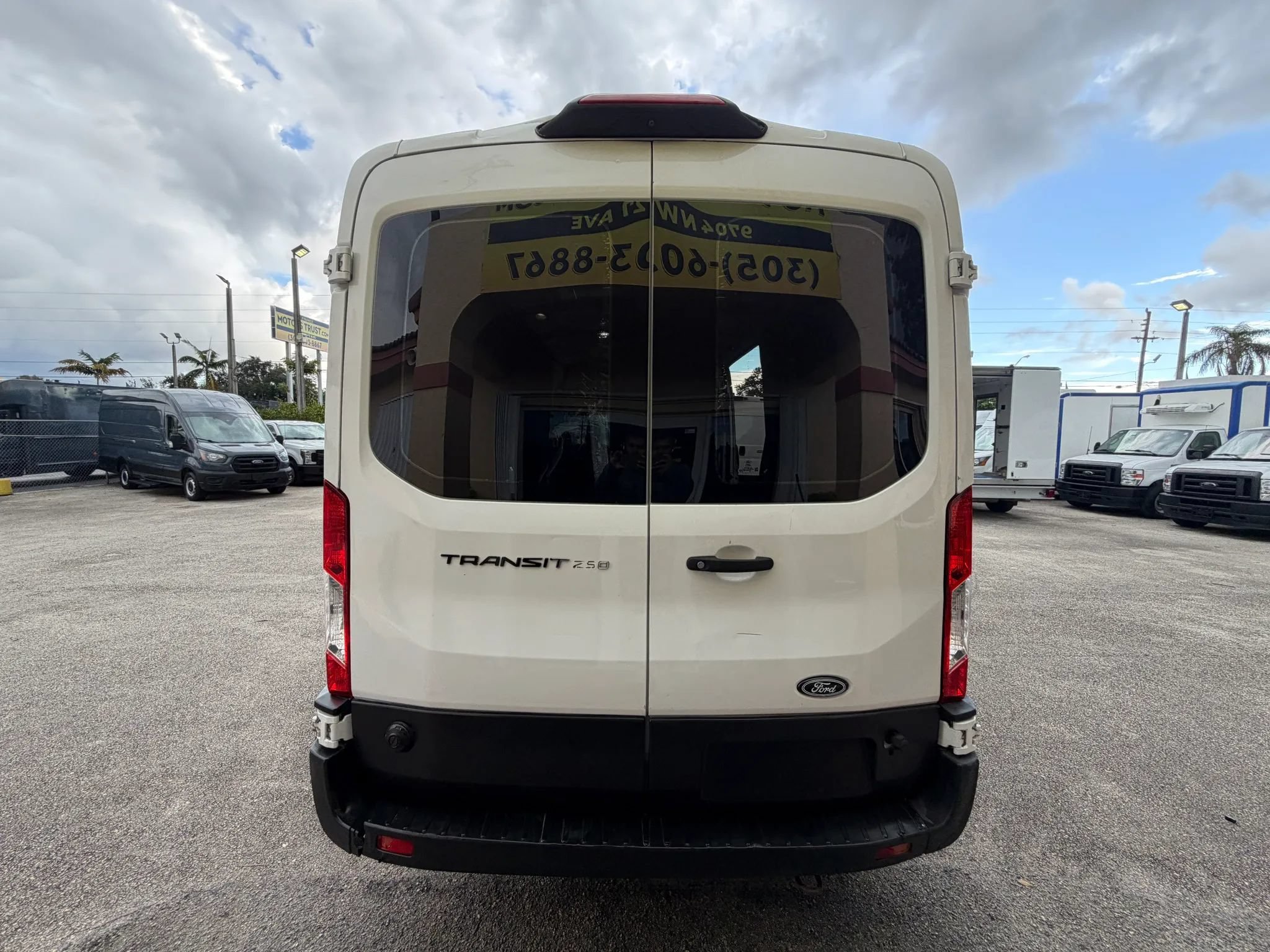 Used 2019 Ford Transit 250 148 Medium Roof w/ Interior Upgrade Package RWD image 4