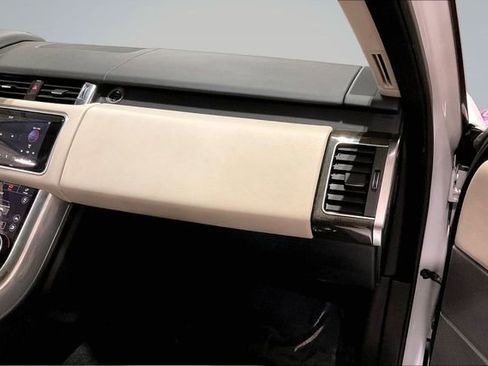 Used 2018 Land Rover Range Rover Sport Supercharged image 17