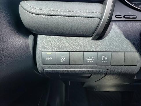 Used 2022 Toyota Camry SE w/ Convenience Package FWD image 22