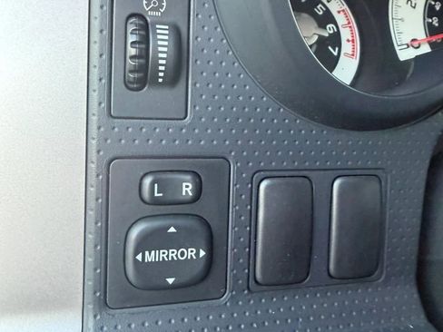 Used 2007 Toyota FJ Cruiser 2WD image 27