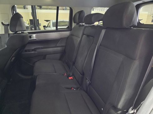 Used 2026 Hyundai Santa Fe SE FWD image 12