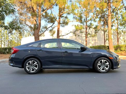 Used 2018 Honda Civic LX image 3