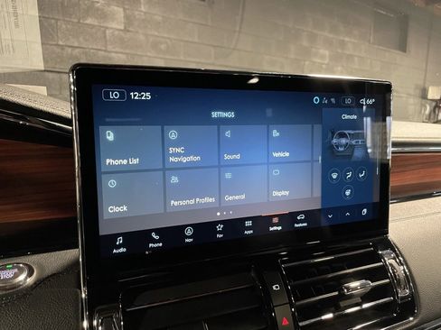 Used 2024 Lincoln Navigator Reserve image 53