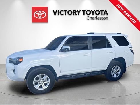 Used 2024 Toyota 4Runner SR5 Premium image 1