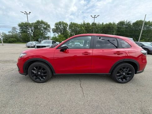 Used 2025 Honda HR-V Sport image 5