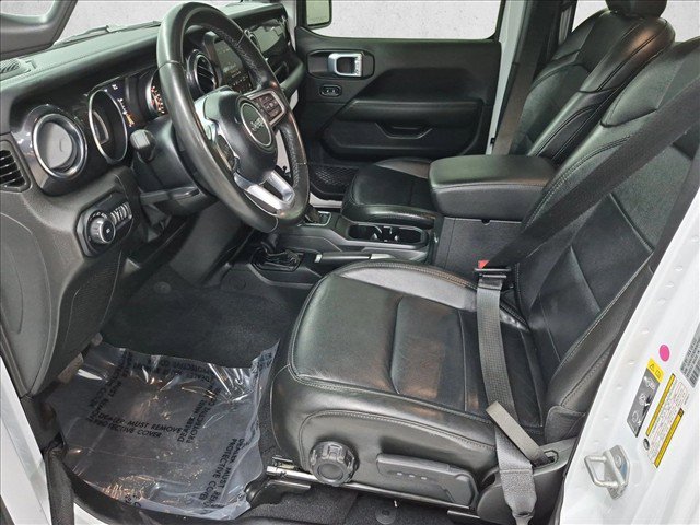 Used 2022 Jeep Wrangler Unlimited Sahara AWD/4WD image 14