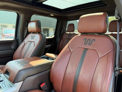 Used 2019 Ford F150 King Ranch w/ Equipment Group 601A Luxury AWD/4WD image 20