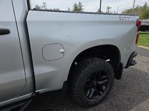 Used 2022 Chevrolet Silverado 1500 Custom Trail Boss w/ LPO, Dark Essentials Package AWD/4WD image 34