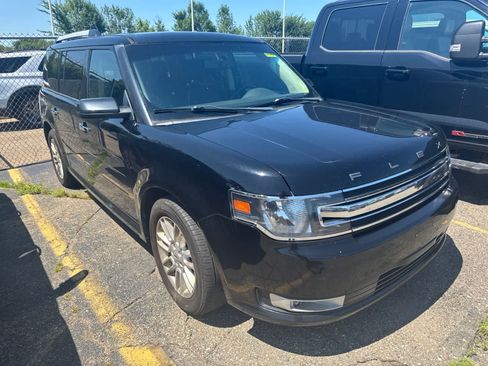 Used 2018 Ford Flex SEL w/ Equipment Group 202A AWD/4WD image 22