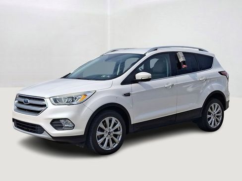 Used 2017 Ford Escape Titanium AWD/4WD image 3