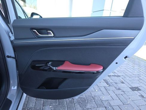 Used 2025 Kia K5 GT-Line w/ GT-Line Premium Package image 12