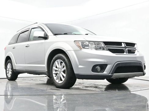 Used 2013 Dodge Journey SXT w/ Flexible Seating Group image 42