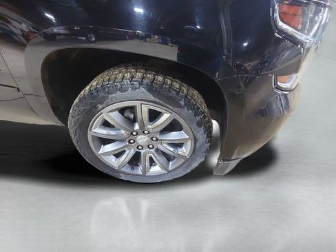 Used 2015 Chevrolet Tahoe LTZ AWD/4WD image 12