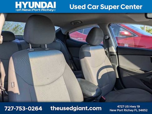 Used 2016 Hyundai Elantra SE image 7