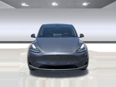 Used 2021 Tesla Model Y Long Range AWD/4WD image 4