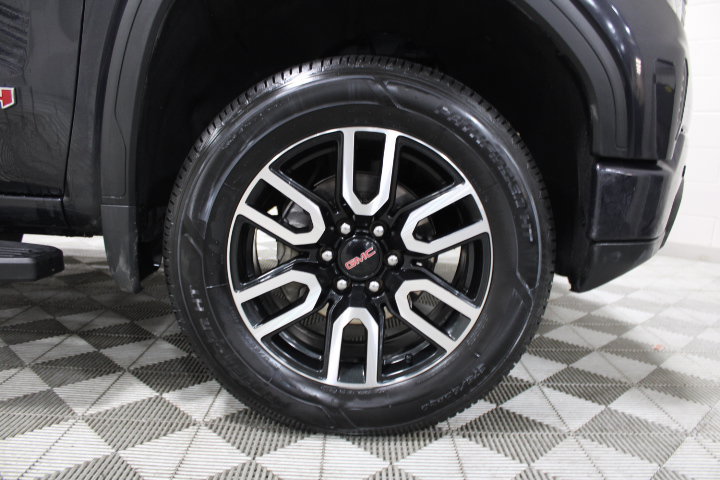 Used 2023 GMC Sierra 1500 AT4 w/ AT4 Preferred Package AWD/4WD image 47