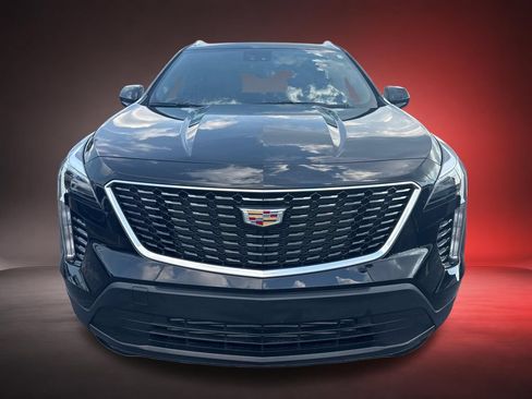 Certified 2023 Cadillac XT4 Luxury w/ Cold Weather Package AWD/4WD image 2
