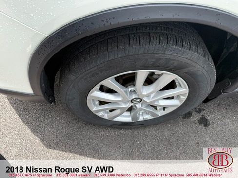 Used 2018 Nissan Rogue SV AWD/4WD image 9