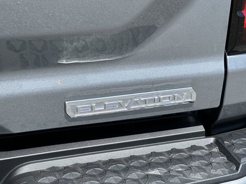 New 2026 GMC Canyon Elevation w/ Convenience Package image 30