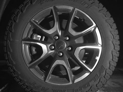 Used 2025 Jeep Compass Trailhawk AWD/4WD image 12
