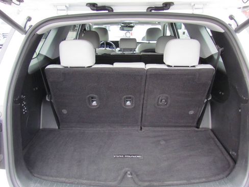 Used 2022 Hyundai Palisade SEL w/ 8P Bench Seat Package FWD image 15