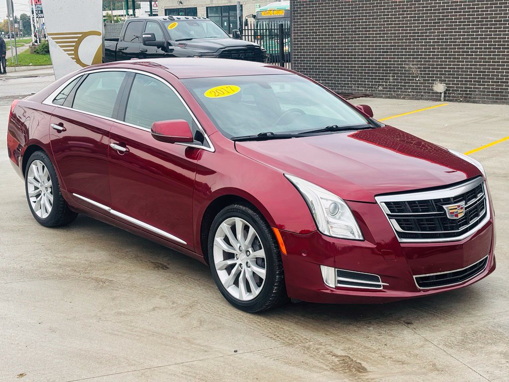 Used 2017 Cadillac XTS Luxury FWD image 2