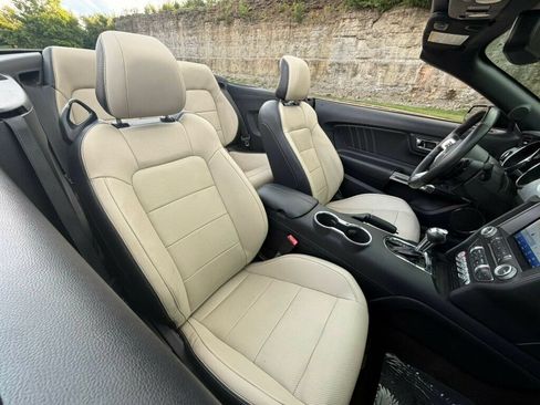 Used 2015 Ford Mustang GT Premium RWD image 23