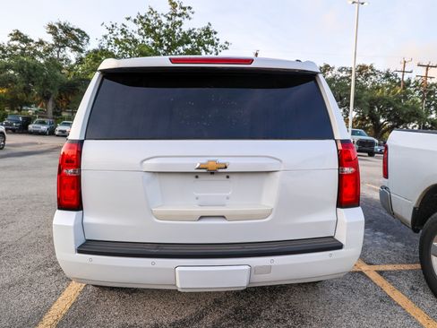 Used 2018 Chevrolet Tahoe LT AWD/4WD image 9