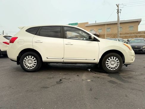 Used 2011 Nissan Rogue S FWD image 2