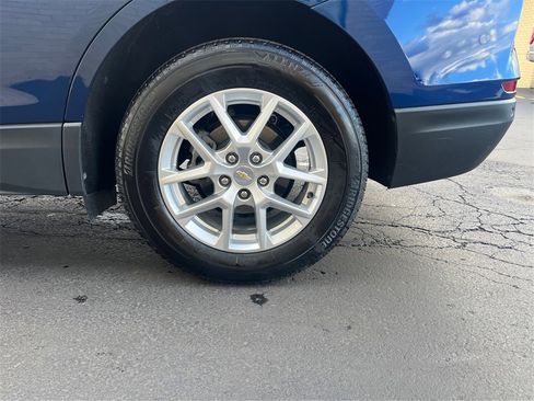 Used 2023 Chevrolet Equinox LT image 36