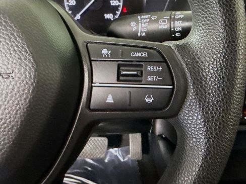 Used 2023 Honda HR-V LX image 15
