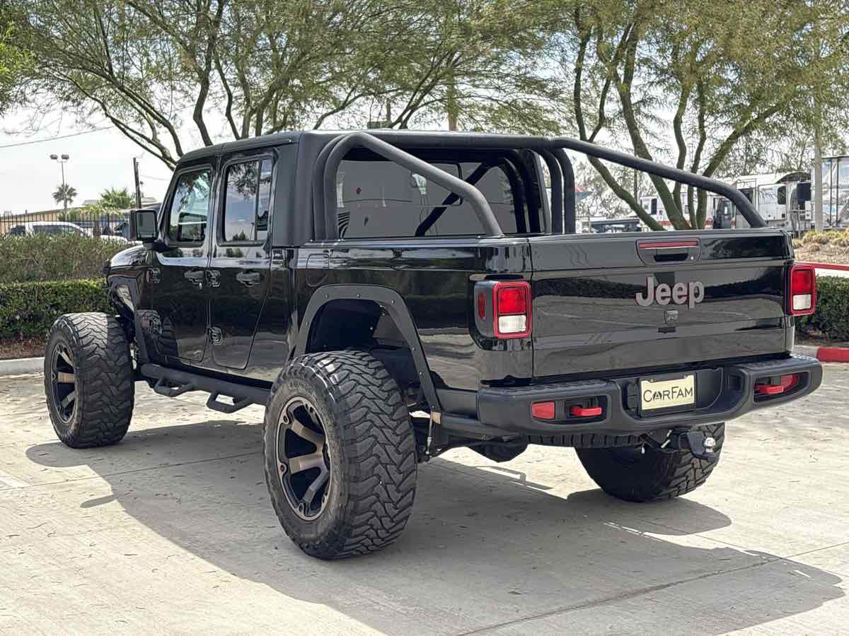 Used 2021 Jeep Gladiator Rubicon AWD/4WD image 5