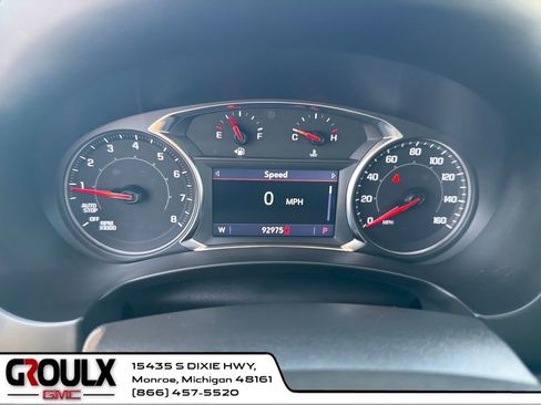 Used 2022 GMC Terrain SLT w/ Tech Package image 16