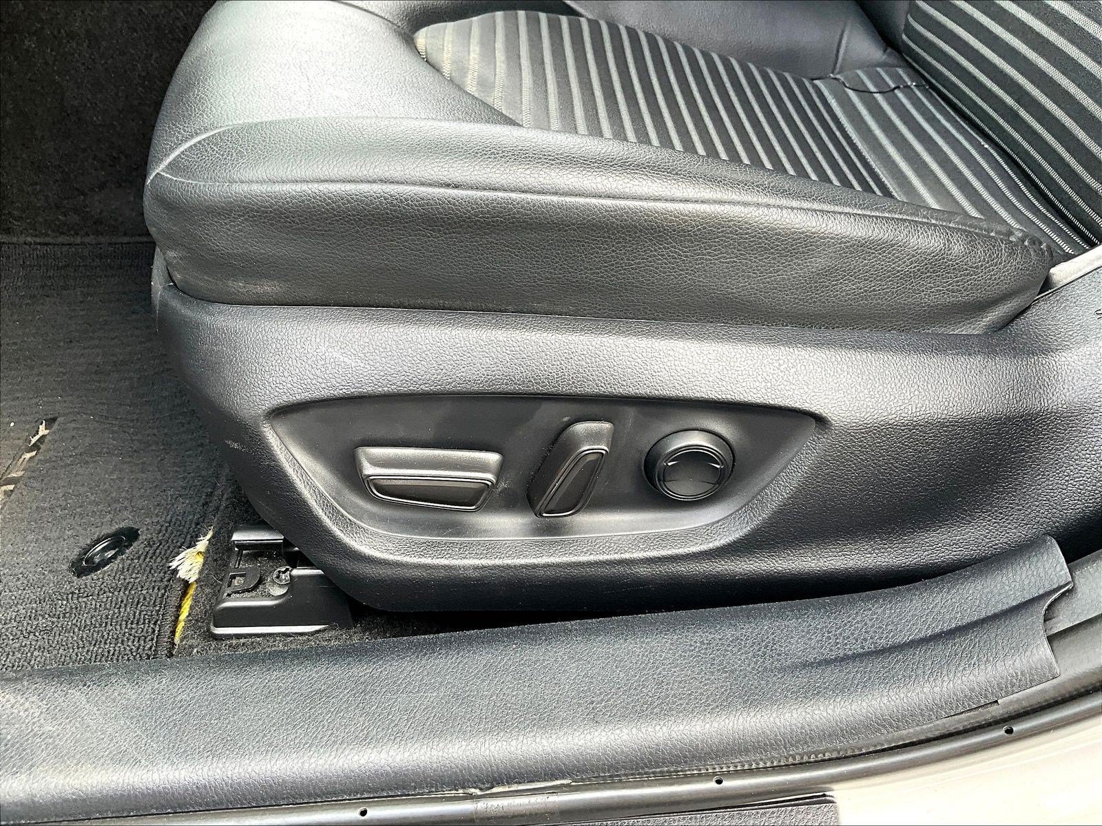 Used 2024 Toyota Camry SE FWD image 36