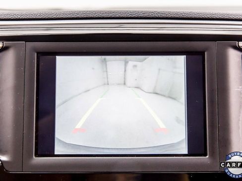 Used 2020 Chrysler Pacifica Touring-L image 16